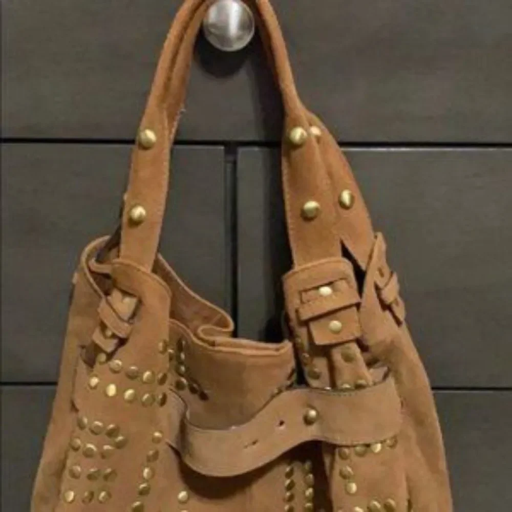 𝅺Sam Edelman Emily Suede Bucket Tote - Picture 6 of 11